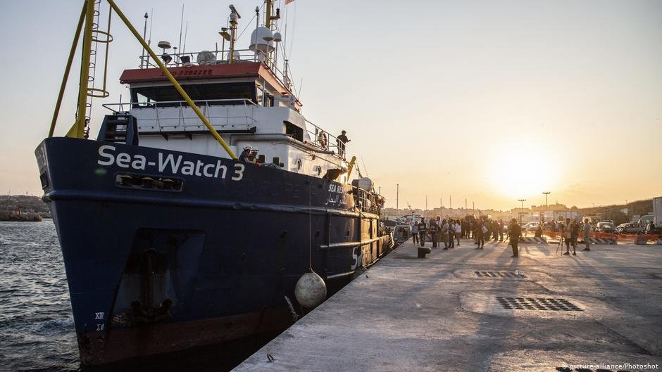 Sea-Watch 3 nel Porto di Lampedusa