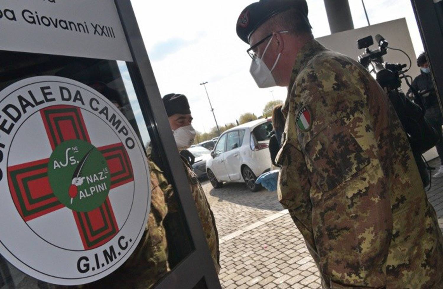 In 10 giorni e 16 mila ore a titolo gratuito è pronto l’ospedale alla Fiera di Bergamo